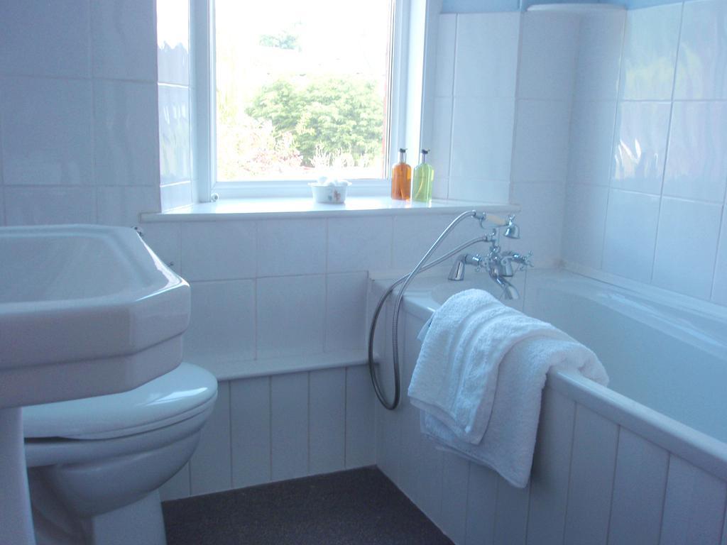 Weston House Bed & Breakfast Bampton  Eksteriør bilde
